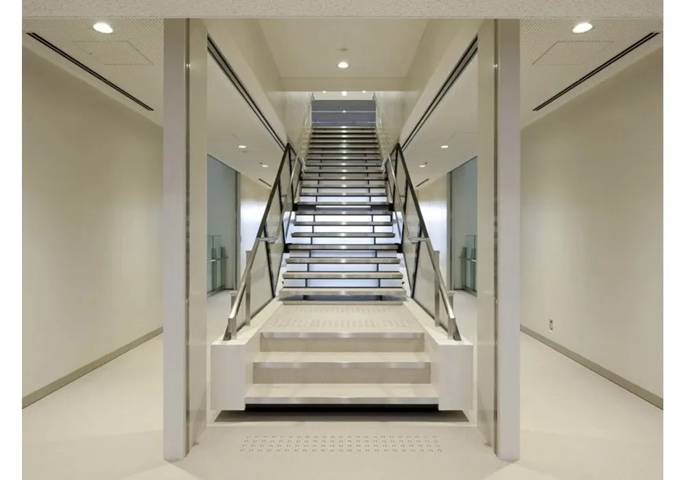 明治大学生田校舎D館